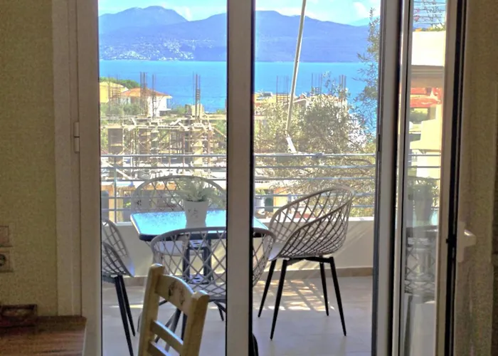 아파트 Cosy Lamprini 니키아나